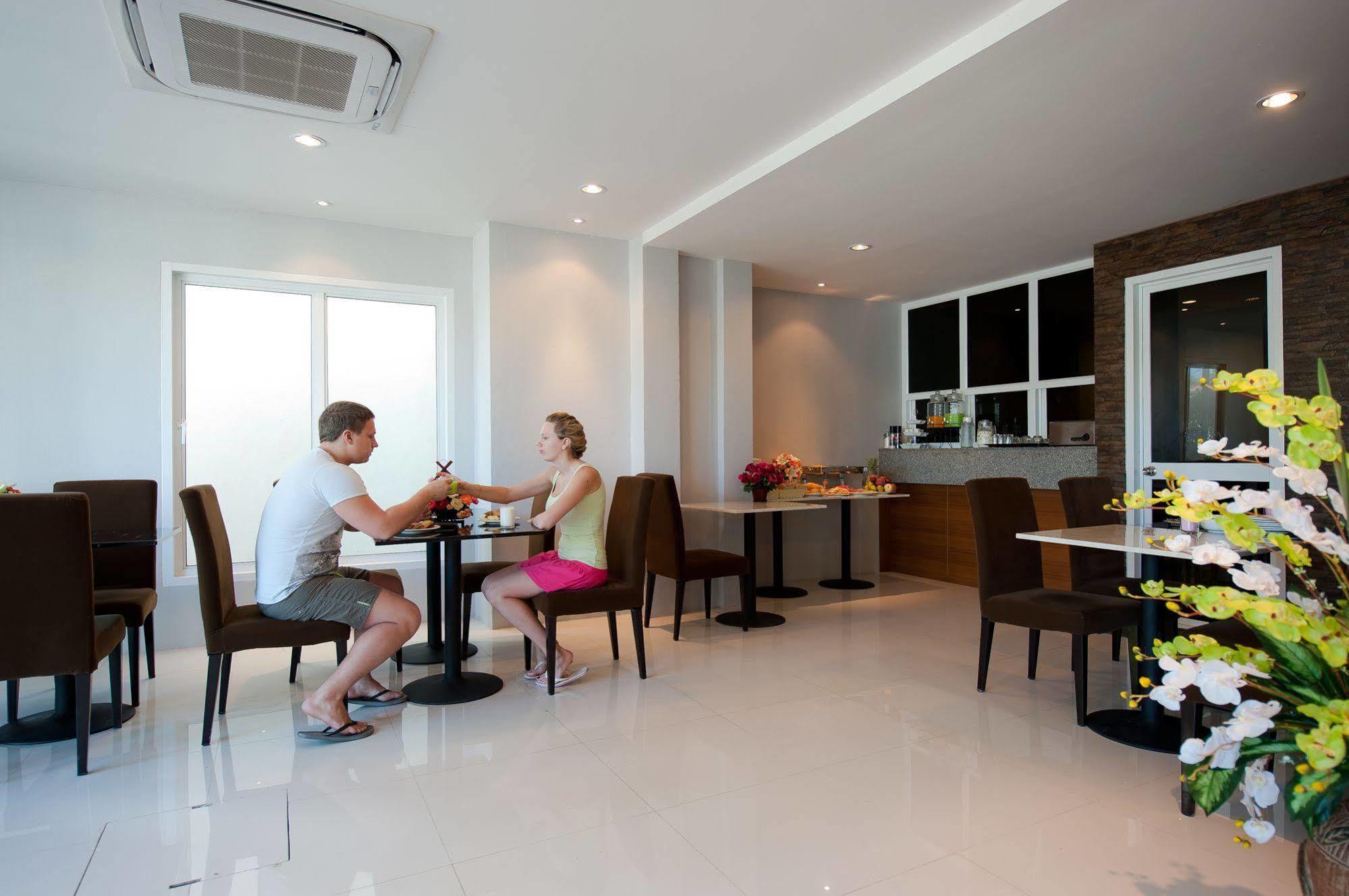 Rama Kata Beach Hotel Dış mekan fotoğraf